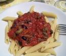 Macarrones Con Pollo Macarrones Con Pollo picture